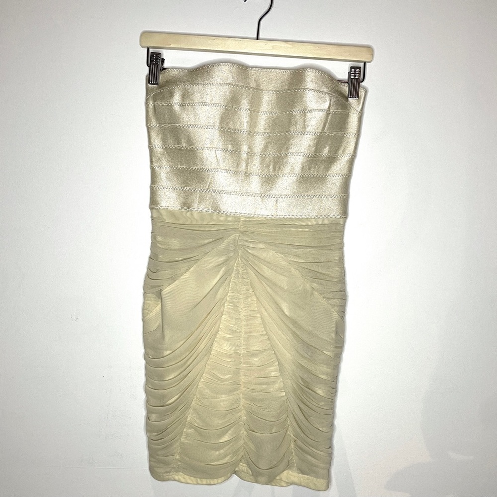 Bebe Women's Ivory Bandage Ruched Size Small Strapless Cocktail Dress